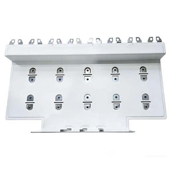 Waterproof sockets are used with the distribution box