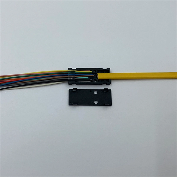 How to cold-connect fiber optic patch cords and pigtails
